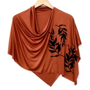 Laurel Poncho (black ink)