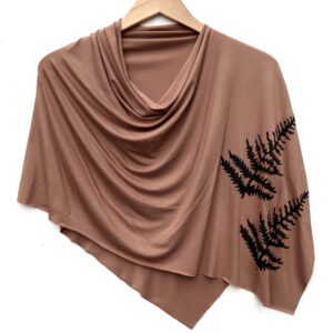Fern poncho (black ink) Latte Brown