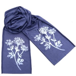 Parsley skinny scarf (white ink)